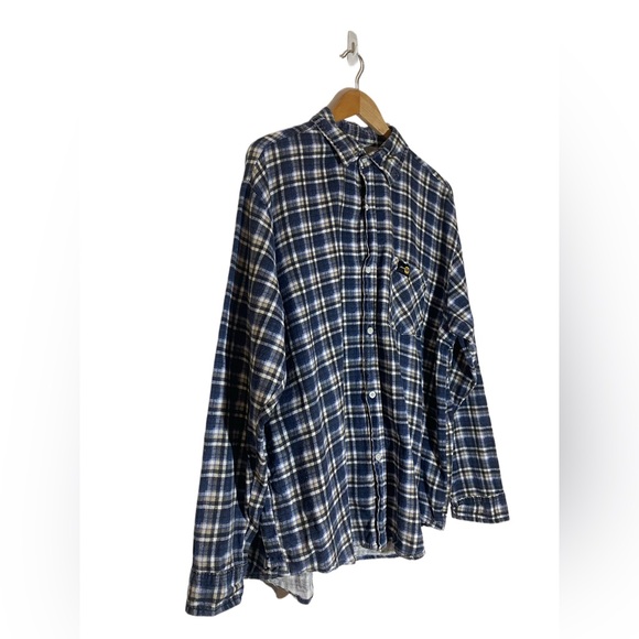 3/45$ Blue Button Down Shirt - Picture 3 of 7